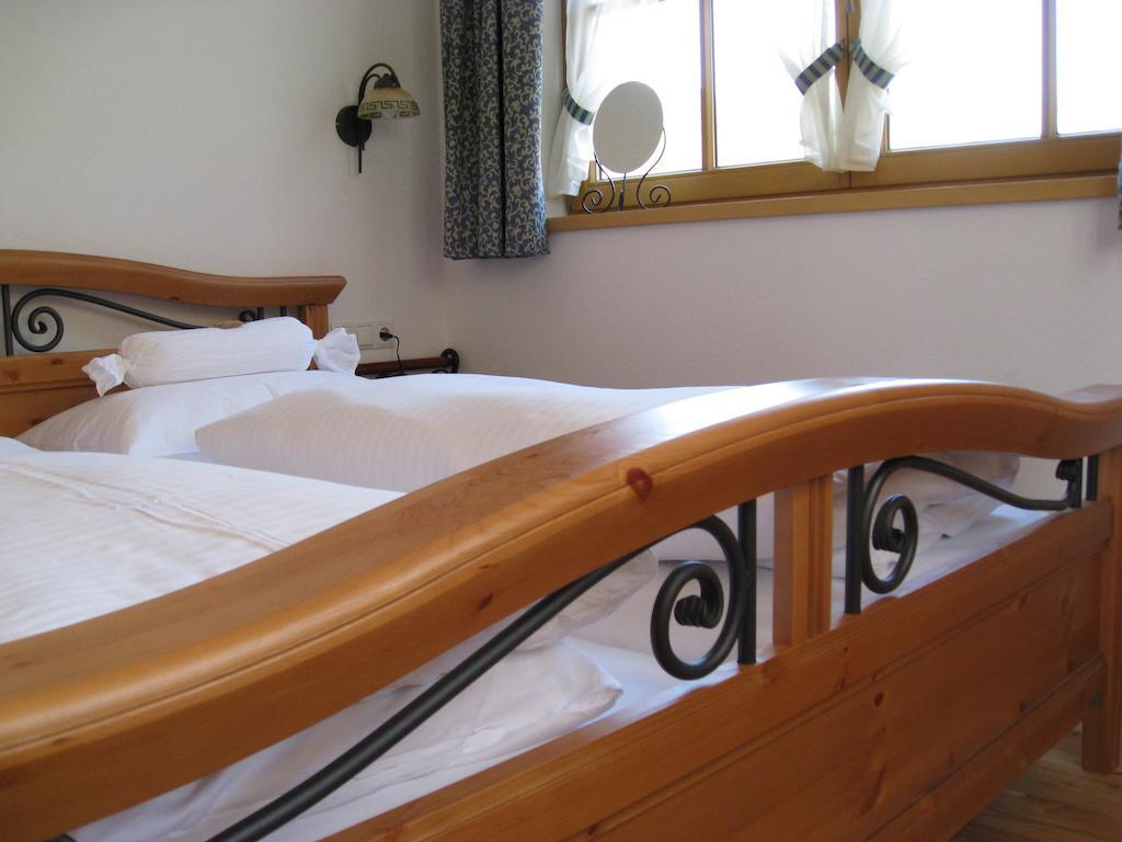 Das Edelweiss Aschau Im Zillertal Zimmer foto